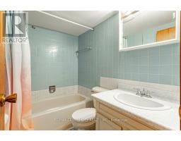 165 ELLSWORTH CRESCENT - 33