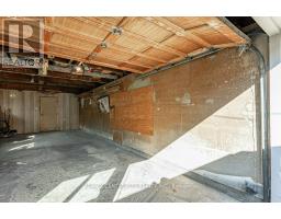 165 ELLSWORTH CRESCENT - 38