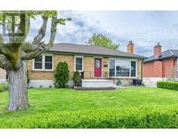 165 ELLSWORTH CRESCENT - 4