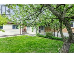 165 ELLSWORTH CRESCENT - 42