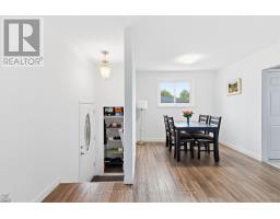 11 KENWOOD CRESCENT - 10
