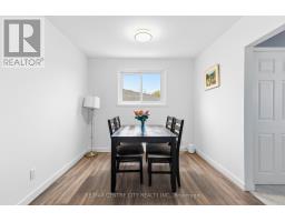 11 KENWOOD CRESCENT - 11