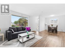 11 KENWOOD CRESCENT - 17
