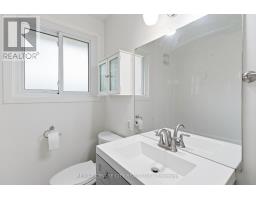 11 KENWOOD CRESCENT - 23
