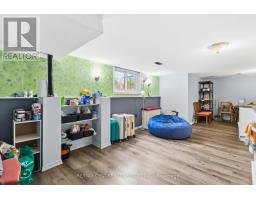 11 KENWOOD CRESCENT - 29