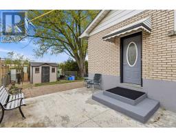 11 KENWOOD CRESCENT - 40