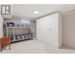 29 - 50 FIDDLERS GREEN ROAD - 31