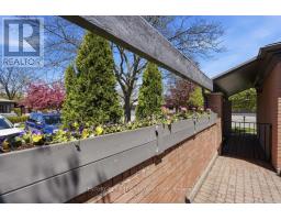 29 - 50 FIDDLERS GREEN ROAD - 44