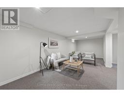 55 HERITAGE DRIVE - 22