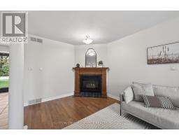 55 HERITAGE DRIVE - 7