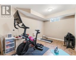 993 GLENBANNER ROAD - 35