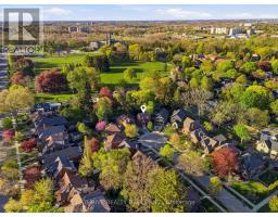 16 CLENRAY PLACE - 34