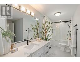 88 CHESHAM COURT - 24