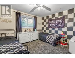 26 SINCLAIR AVENUE - 24