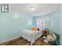 187 HOLLYRIDGE CRESCENT - 18