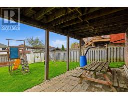187 HOLLYRIDGE CRESCENT - 32