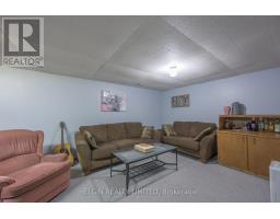 112 PARK AVENUE - 23