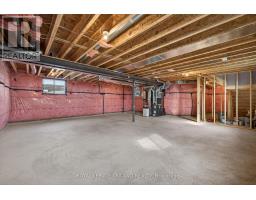 35 ALLISTER DRIVE - 40