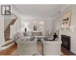 396 VICTORIA STREET - 17