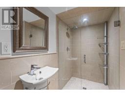 396 VICTORIA STREET - 40