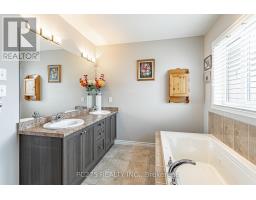 832 NORMANDY DRIVE - 32