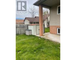 196 ADELAIDE STREET - 4