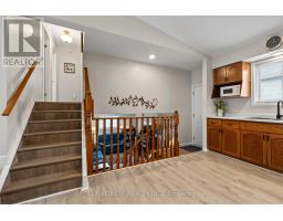 275 PORTSMOUTH CRESCENT E - 13