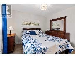 275 PORTSMOUTH CRESCENT E - 17