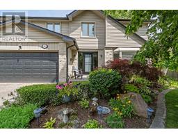 71 BLACKTHORNE CRESCENT - 2