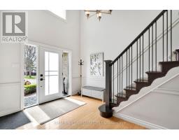 71 BLACKTHORNE CRESCENT - 4