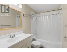 62 - 320 WESTMINSTER AVENUE - 25