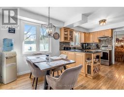 31 FOXCROFT CRESCENT - 16