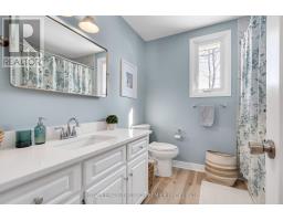 31 FOXCROFT CRESCENT - 30
