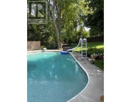 31 FOXCROFT CRESCENT - 35