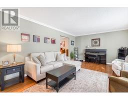 31 FOXCROFT CRESCENT - 4