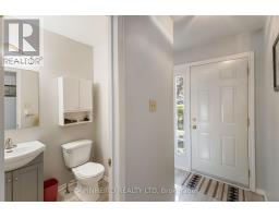 72 - 141 CONDOR COURT - 12