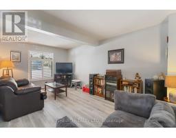 72 - 141 CONDOR COURT - 16
