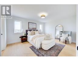 10 WOODMERE PATH - 25