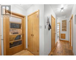 58 CENTRE CRESCENT N - 9