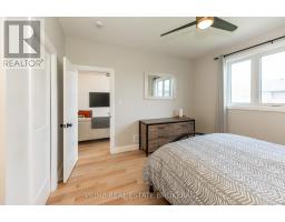 51 COMPASS TRAIL - 22
