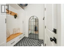 51 COMPASS TRAIL - 7