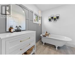 75285 LONDON ROAD - 38