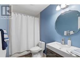 4 BRIARHILL PLACE - 12