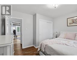 4 BRIARHILL PLACE - 14