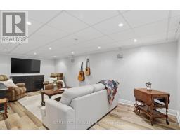 4 BRIARHILL PLACE - 20
