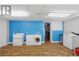4 BRIARHILL PLACE - 25
