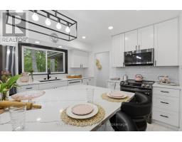 4 BRIARHILL PLACE - 7