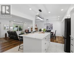 4 BRIARHILL PLACE - 8