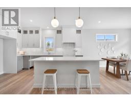 79 HEMLOCK CRESCENT - 14