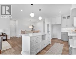 79 HEMLOCK CRESCENT - 17